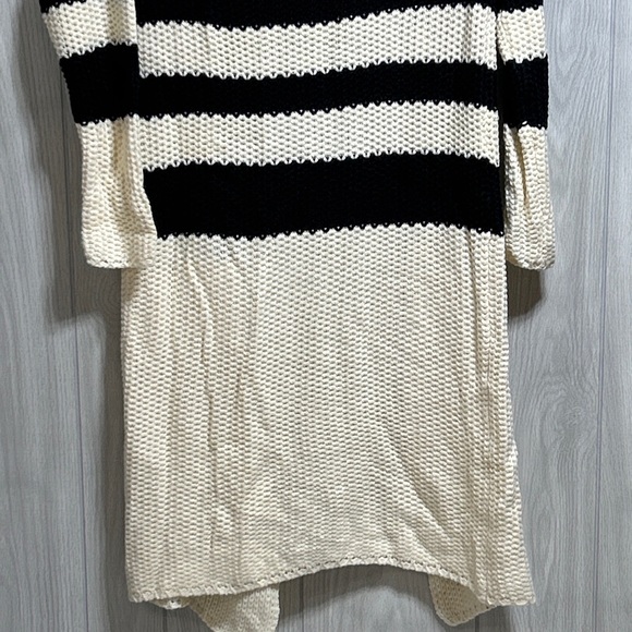 Simplee Striped Knit Open Front Duster Cardigan Size Small - Picture 6 of 9